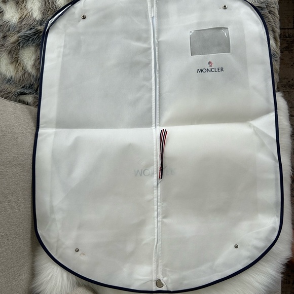 Moncler Maya jacket - Size 3 L - black winter jacket - NFC scans - Picture 9 of 15